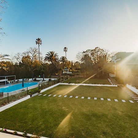 The Hawthorn Boutique Hotel George Bagian luar foto