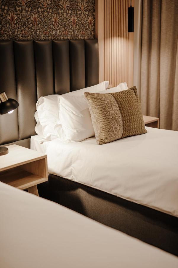 The Hawthorn Boutique Hotel George Bagian luar foto