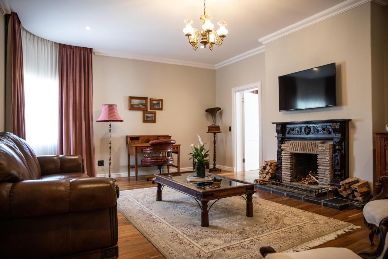 The Hawthorn Boutique Hotel George Bagian luar foto