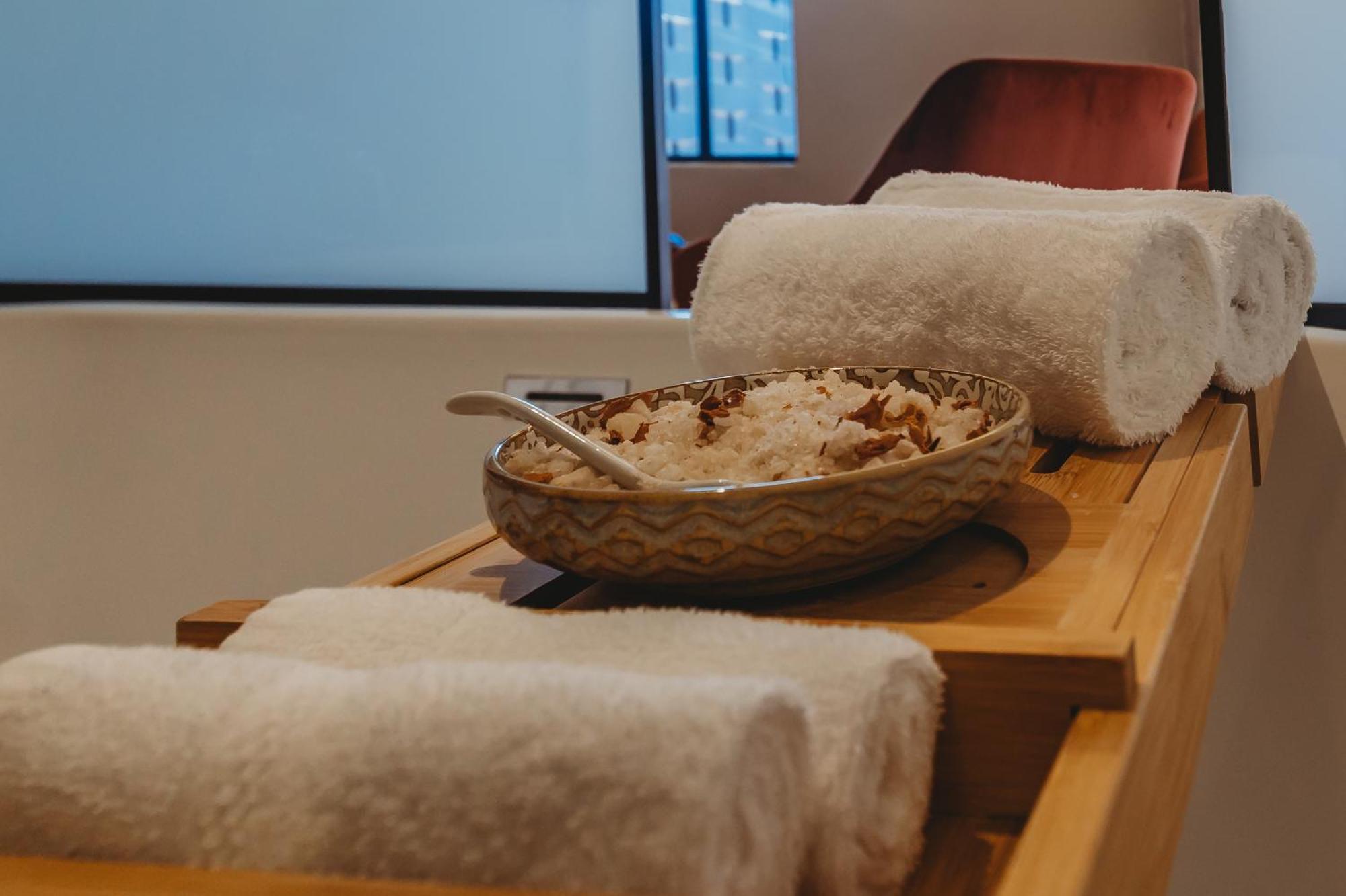 The Hawthorn Boutique Hotel George Bagian luar foto