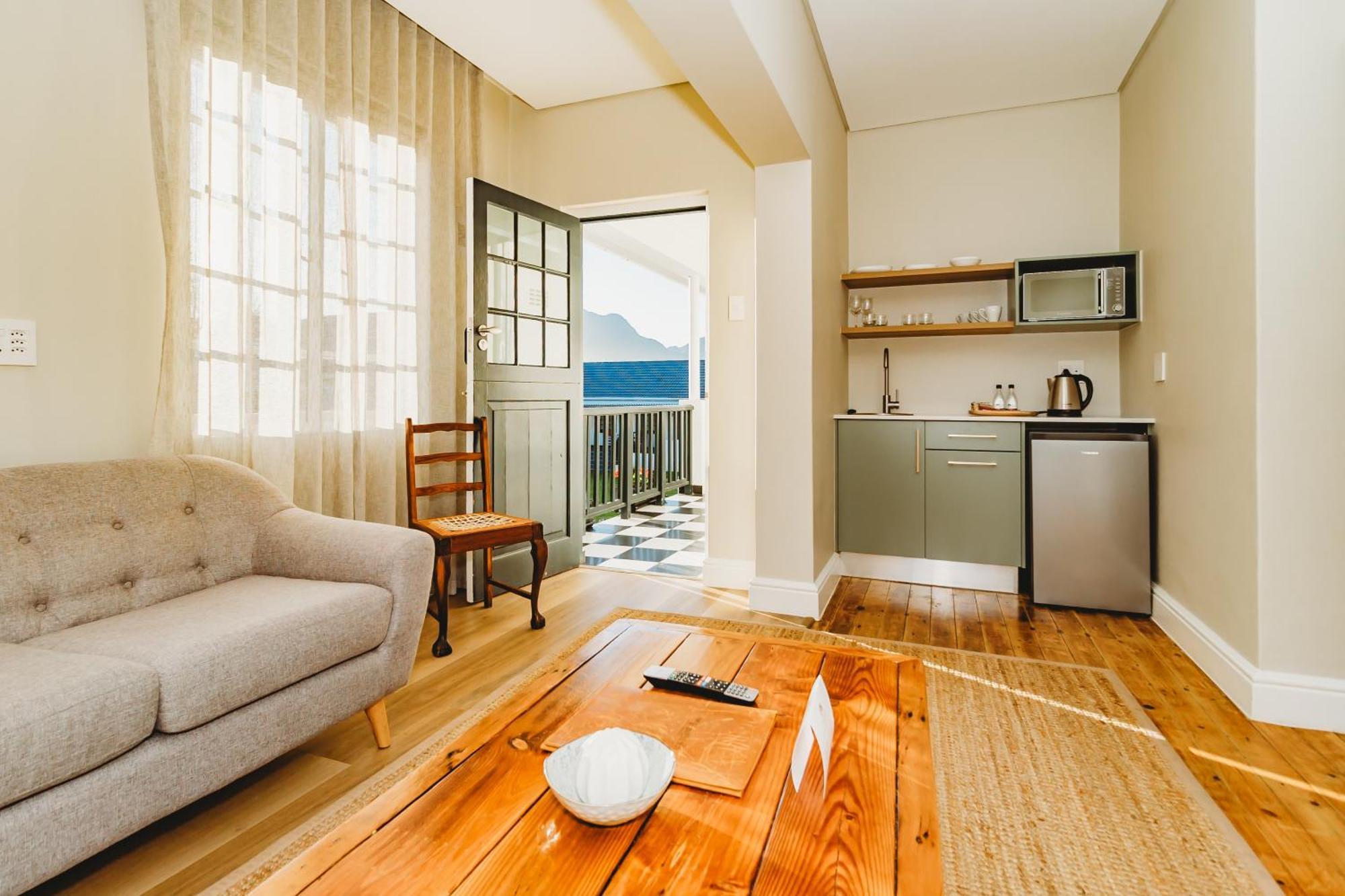 The Hawthorn Boutique Hotel George Bagian luar foto